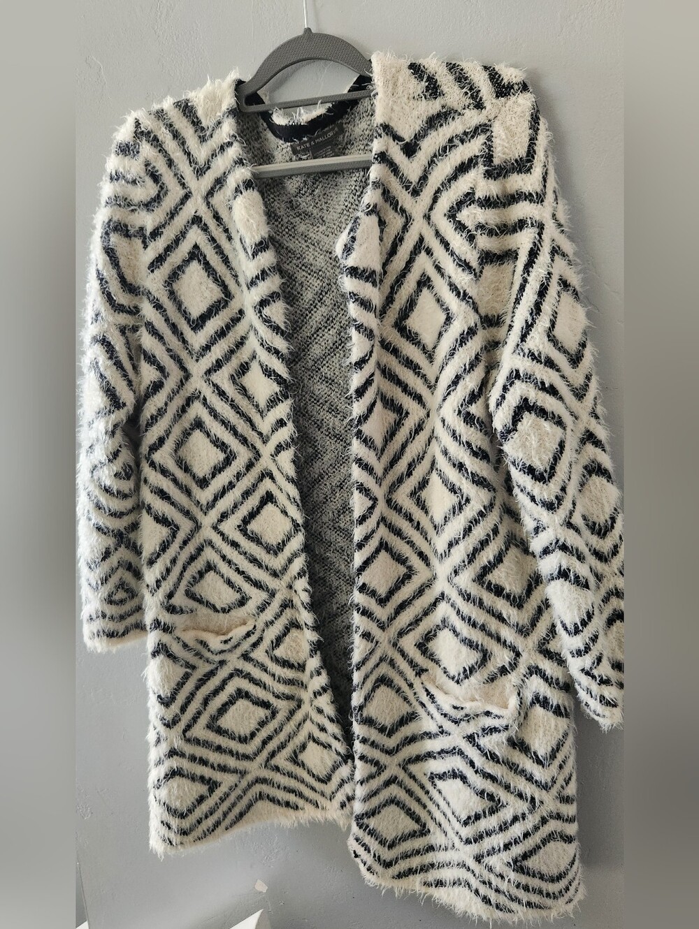 Kate & Mallory Black & White Oversized Open Front Shaggy Cardigan Size Large